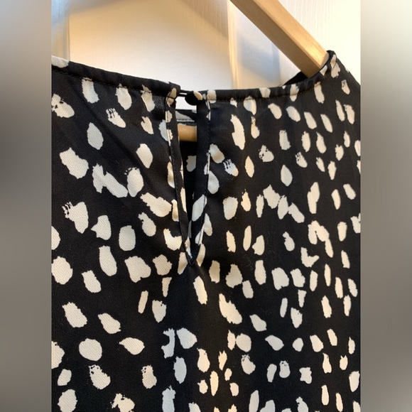 HAYDEN - Picture 4 of 10